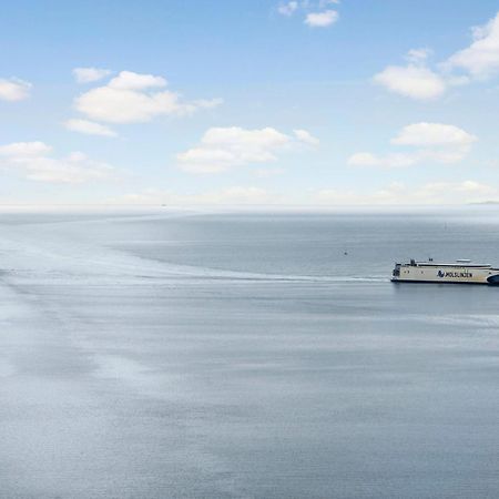 Endless Ocean Views With Private Balcony Daire Århus Dış mekan fotoğraf