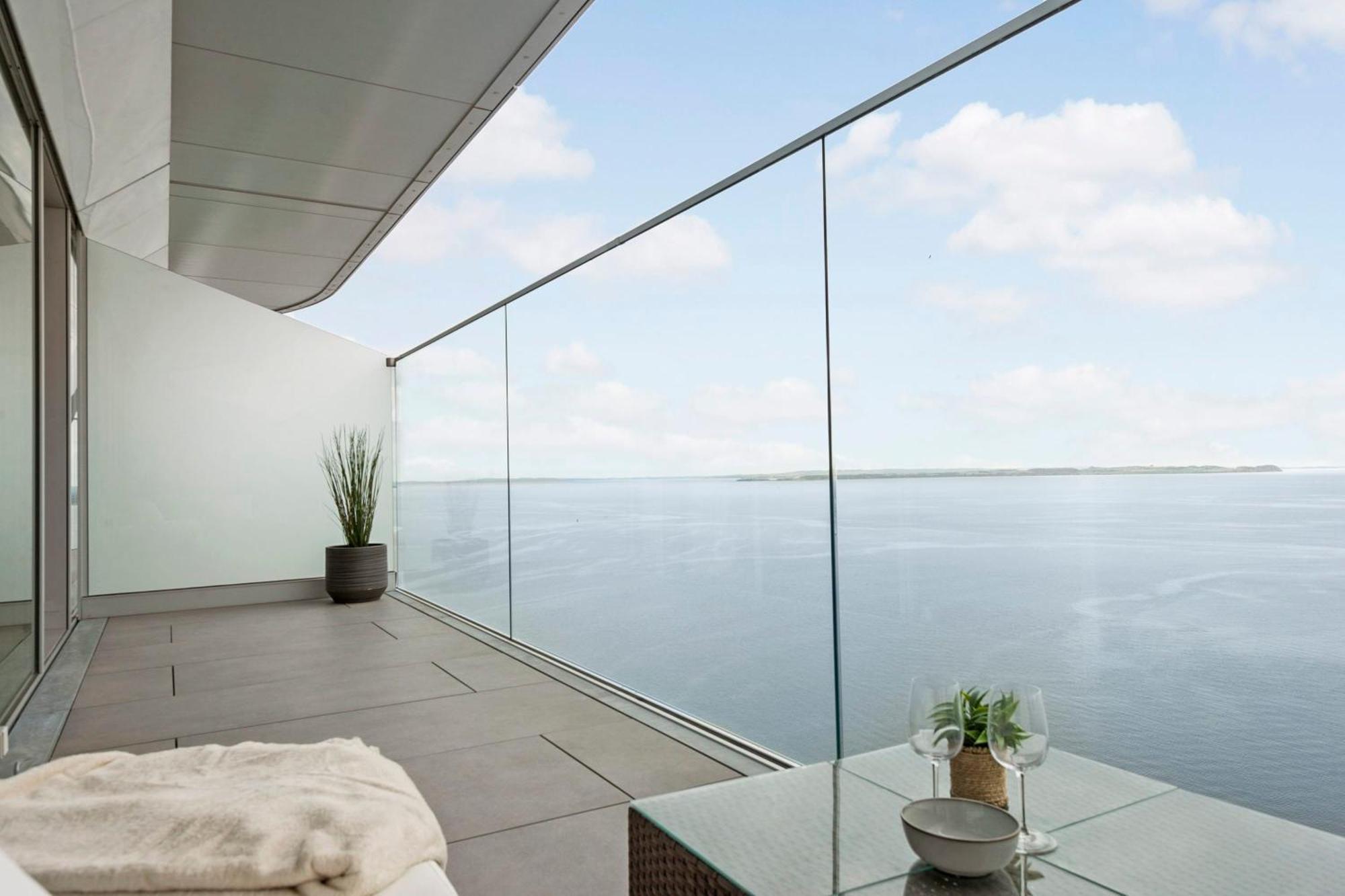 Endless Ocean Views With Private Balcony Daire Århus Dış mekan fotoğraf